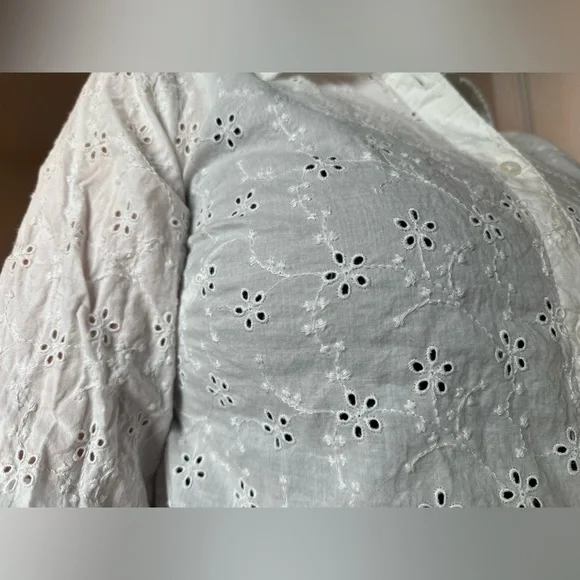 Candice Cameron Bure White Eyelet Button-Up Shirt - Size XS - Picture 6 of 14